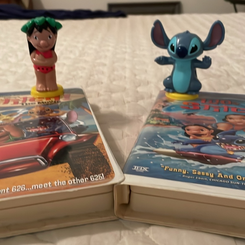 Lilo & Stitch 2 VHS + 2 figures - Picture 2 of 4